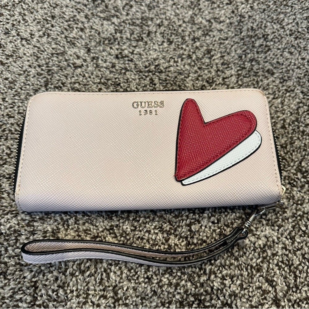 Guess Heart Wallet